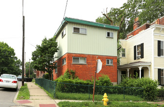 2815 Bellevue Ave in Cincinnati, OH - Building Photo - Building Photo