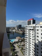 1865 S Ocean Dr, Unit 8N in Hallandale Beach, FL - Building Photo - Building Photo