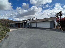 11362 Pala Loma Dr in Valley Center, CA - Building Photo