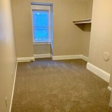 2602 Spring Garden Ave, Unit 2600 Fl 2 Rm 1 in Pittsburgh, PA - Foto de edificio - Building Photo