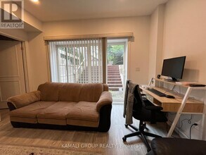 236 McKee Ave in Toronto, ON - Building Photo - Building Photo