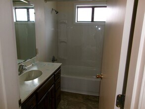 36 N Peach St in Medford, OR - Building Photo - Building Photo