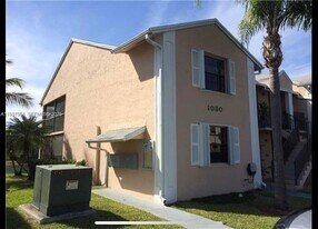 1080 N Franklin Ave in Homestead, FL - Building Photo