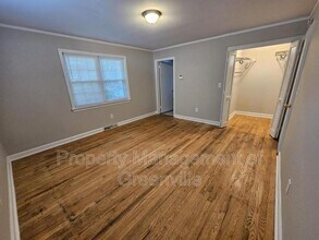 9 Clingstone Dr in Taylors, SC - Building Photo - Building Photo