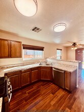 1083 W Sea Star Dr in Tucson, AZ - Building Photo - Building Photo