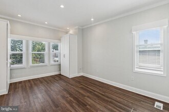 534 Benner St in Philadelphia, PA - Building Photo - Building Photo