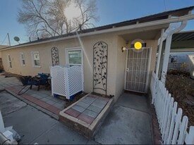 1033 H St in Sparks, NV - Building Photo