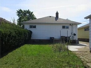 2806 Klusner Ave in Parma, OH - Building Photo - Building Photo