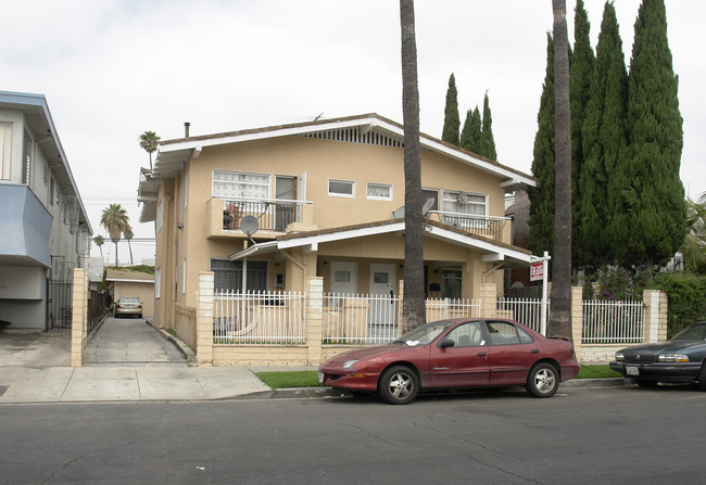 117 N Alexandria Ave in Los Angeles, CA - Building Photo - Building Photo