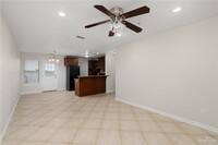 315 S 48th Ln in McAllen, TX - Foto de edificio - Building Photo