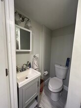 397 K St, Unit 2 in Boston, MA - Foto de edificio - Building Photo