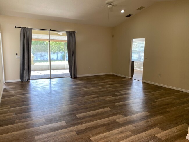 5255 Tillery Rd in Lakeland, FL - Building Photo - Building Photo