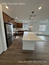 3264 Oak Trl Dr in Manteca, CA - Building Photo - Building Photo