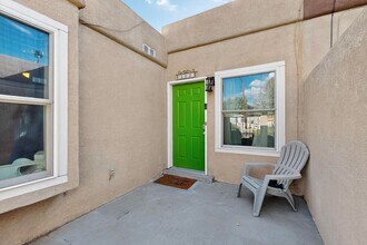 405 Zena Lona St NE in Albuquerque, NM - Building Photo - Building Photo