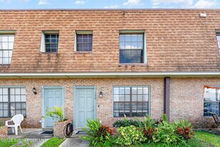 1300 Arlington Ln NE in Palm Bay, FL - Building Photo