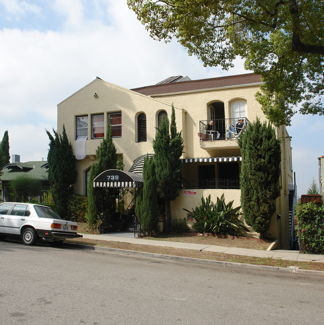 739 N Occidental Blvd in Los Angeles, CA - Building Photo - Building Photo