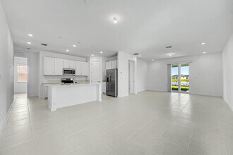 3462 Cedar Grv Dr in Fort Pierce, FL - Building Photo - Building Photo