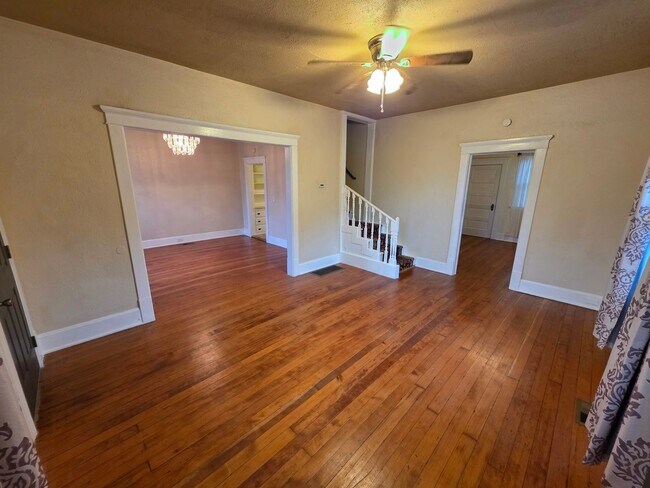 1230 N Madelia St in Spokane, WA - Building Photo - Building Photo