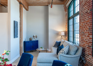 Waterhead in Lowell, MA - Building Photo - Interior Photo