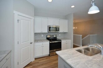 5447 Rowling Dr in Ames, IA - Building Photo - Building Photo