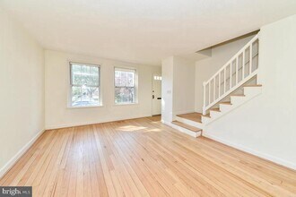 4875 S 28th St in Arlington, VA - Building Photo - Building Photo