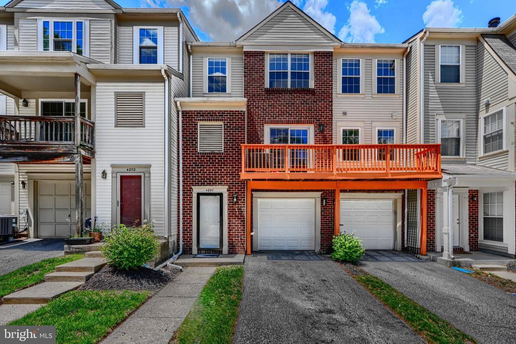 4204 Red Ridge Way in Randallstown, MD - Building Photo