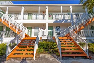 271 Cypress Point Dr in Palm Beach Gardens, FL - Building Photo - Building Photo