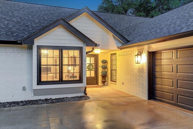 15407 Woodcote Ct in Houston, TX - Building Photo - Building Photo