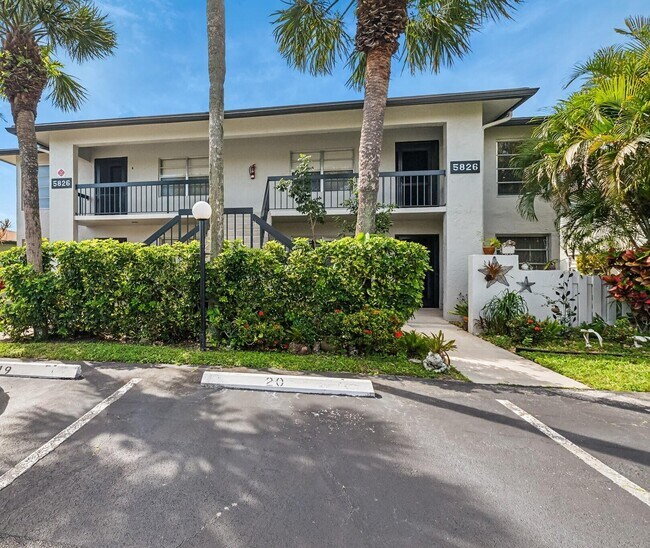 5826 Areca Palm Ct in Delray Beach, FL - Building Photo - Building Photo