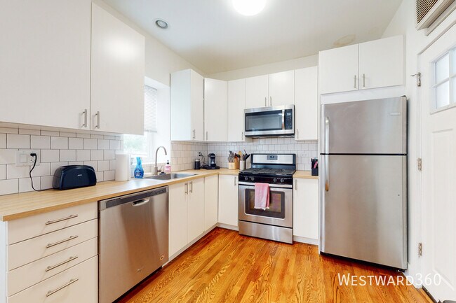 4545 N Albany Ave in Chicago, IL - Building Photo - Building Photo