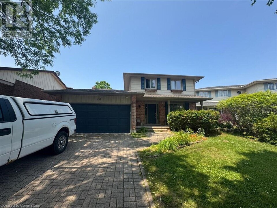 74 Orchard Mill Crescent in Kitchener, ON - Building Photo