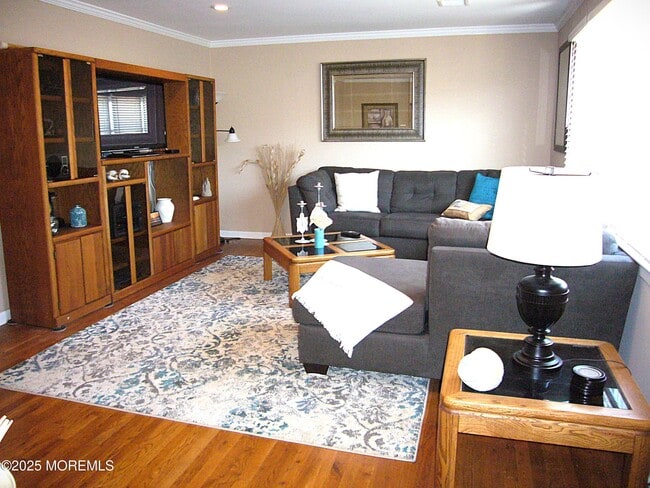 1201 Ocean Ave in Sea Bright, NJ - Building Photo - Building Photo