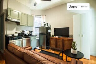 355 E 4th St in New York, NY - Building Photo