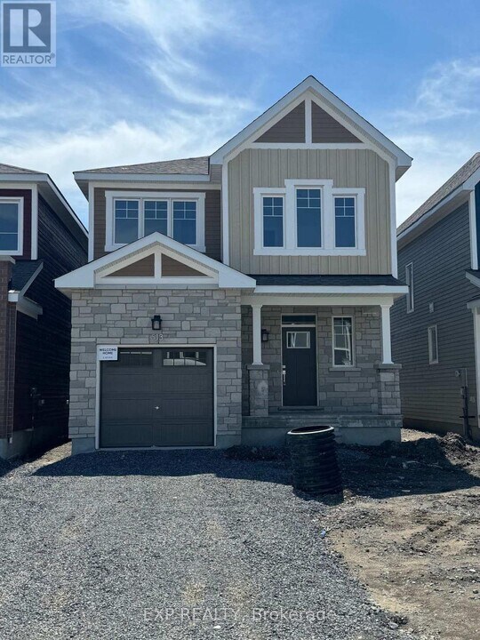 513 Oldenburg Ave in Ottawa, ON - Building Photo