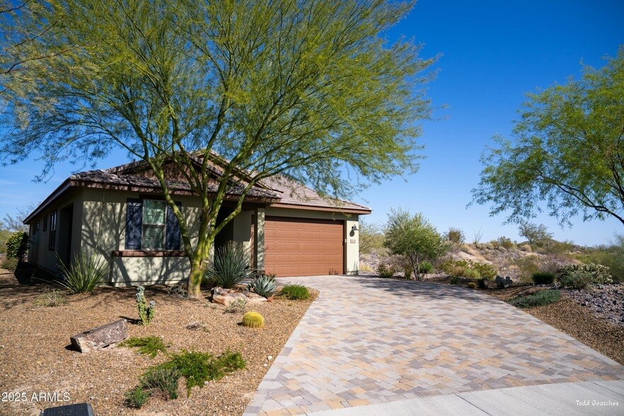 3231 Huckleberry Wy, Unit 2B in Wickenburg, AZ - Building Photo