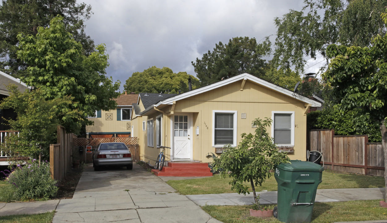 1148 St. Francis St in Redwood City, CA - Foto de edificio