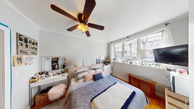 46 Sutton St in Brooklyn, NY - Building Photo - Interior Photo