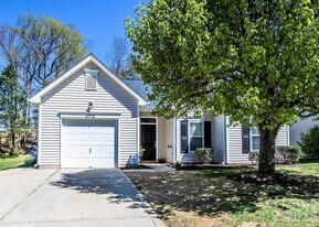 4018 Far West Dr in Charlotte, NC - Building Photo