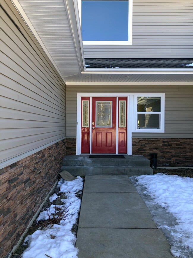 1700 Lawton Dr-Unit -B in Kenai, AK - Building Photo - Building Photo