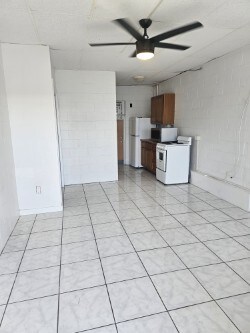 2064 Young St in Honolulu, HI - Building Photo