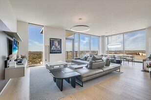 44 East Ave, Unit 3001 in Austin, TX - Building Photo