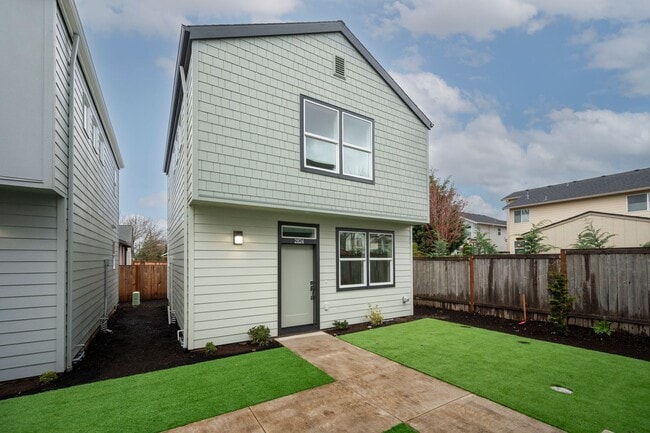 property at 2824 Crater Ln