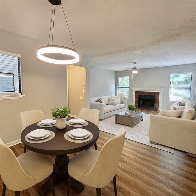 property at 1605 Huntingdon Chase