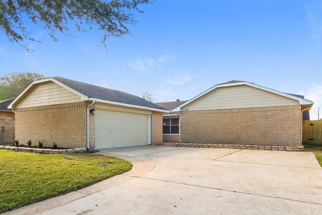 property at 1814 Pilgrims Point Dr