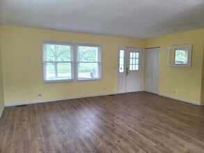 4112 Crimson Dr in Hoffman Estates, IL - Building Photo - Building Photo