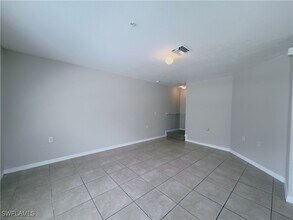 9101 Gervais Cir in Naples, FL - Building Photo - Building Photo