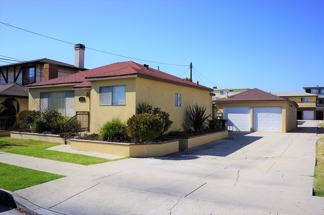 3729 W 132nd St in Hawthorne, CA - Building Photo