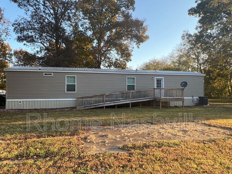 1970 Fayetteville Hwy in Belfast, TN - Building Photo