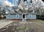 2952 Woodside Dr