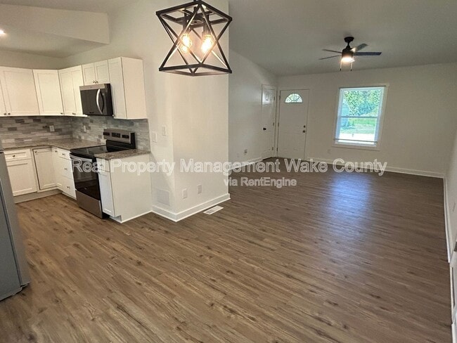 2325 Quartz Ct in Raleigh, NC - Building Photo - Building Photo